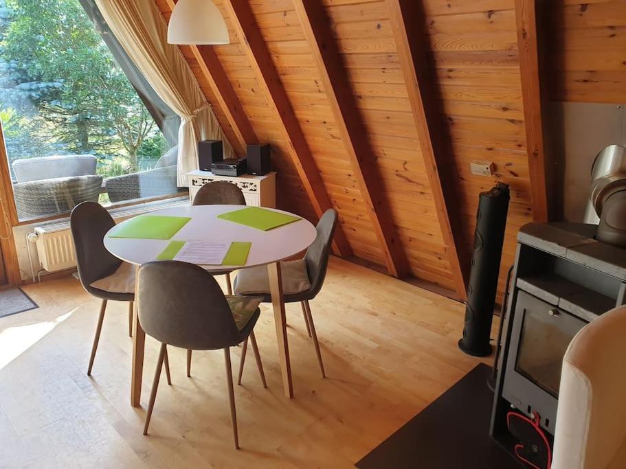 Nurdachhaus Mit Kaminofen Und Grossem Grundstueck * Fassberg