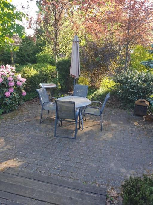 Nurdachhaus Mit Kaminofen Und Grossem Grundstueck Holiday home *